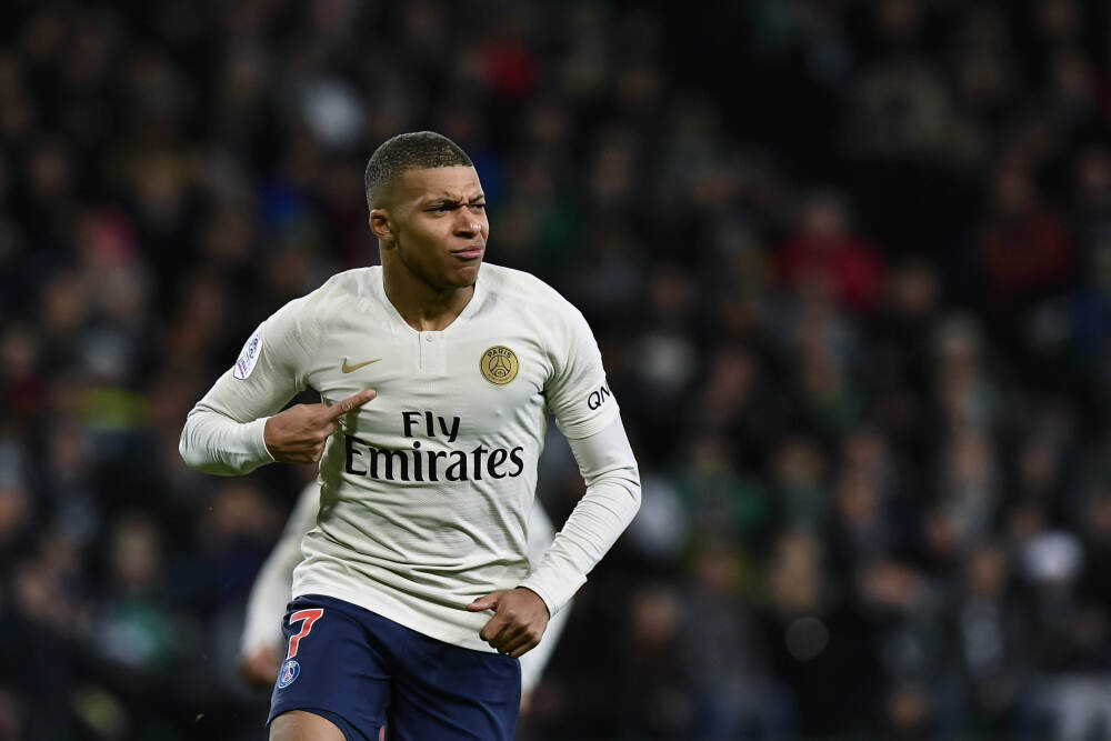 倪岳峰到中国华能调研